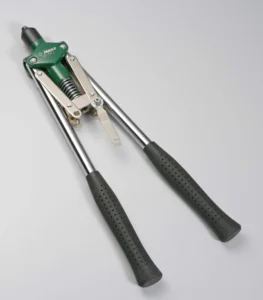 1972 INDUSTRIAL LEVER RIVETER